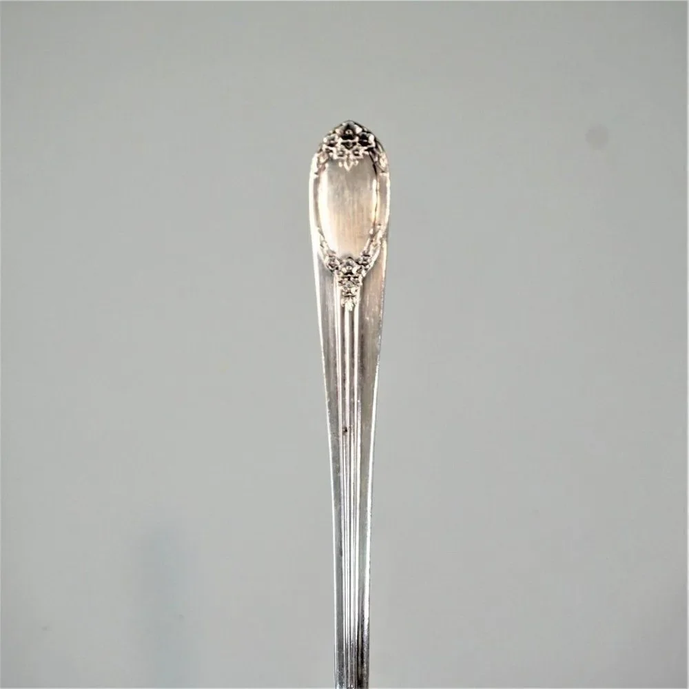 Rogers & Bro 1937 RAPTURE GARLAND Pattern Soup Spoon Reinforced Plate IS